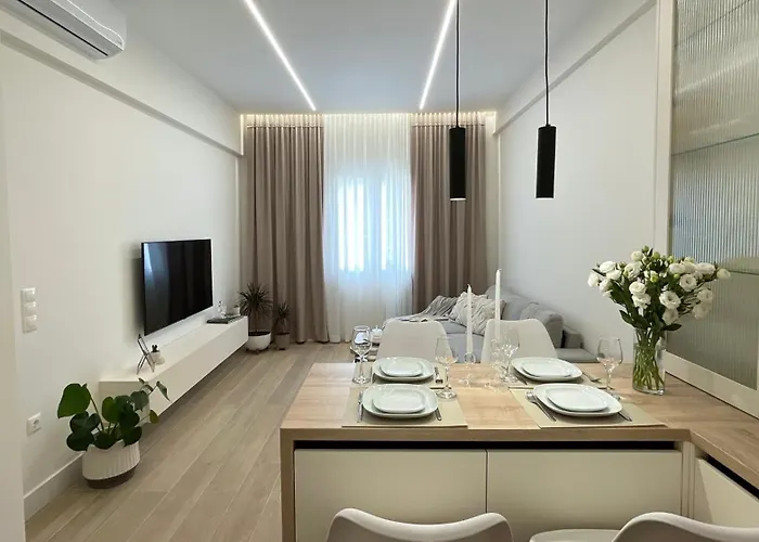 Aurora Apartment , In The Heart Of Athens